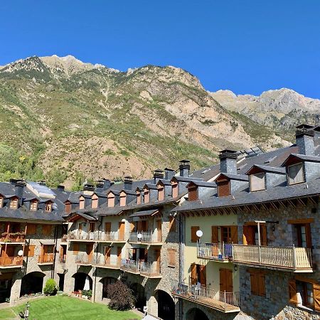 Апартаменты Bpirineos-La Borda Бенаске Экстерьер фото